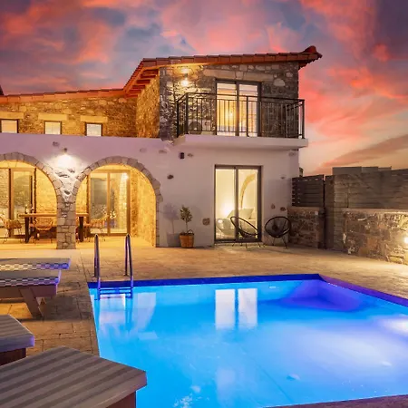 فيلة La Casa Di Pietre 3 كوتاري