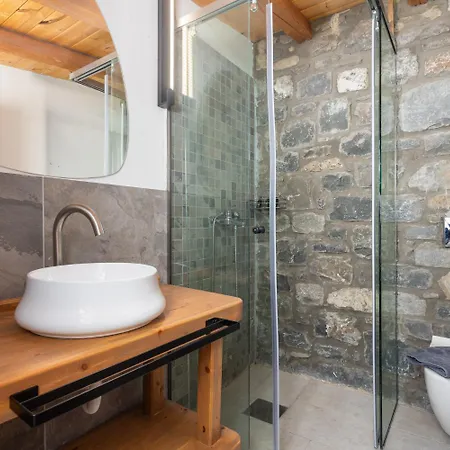 La Casa Di Pietre 3 *