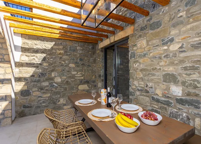 Willa La Casa Di Pietre 3 *